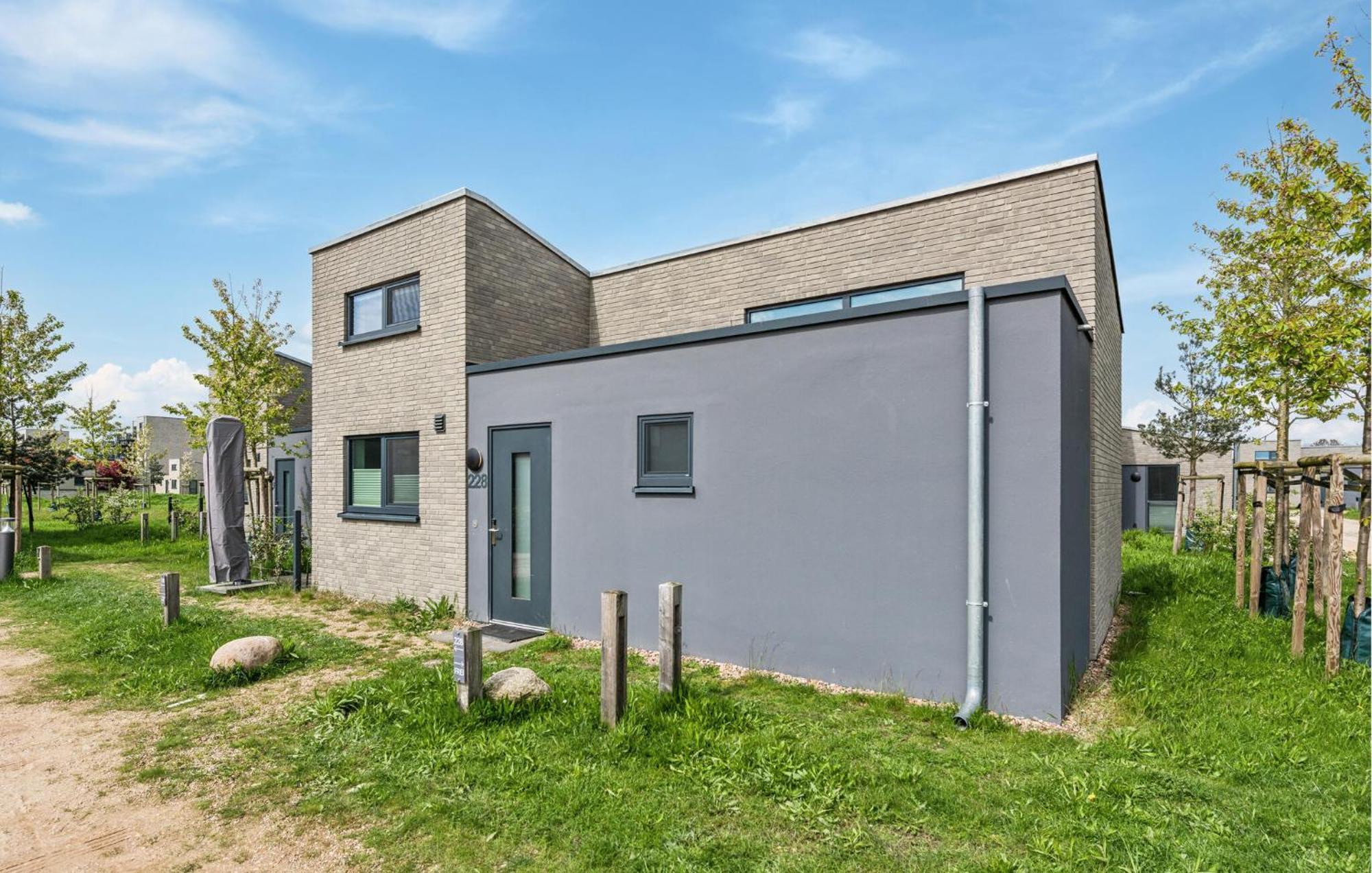Lovely Home In Lembruch-Duemmer See With Wifi Zewnętrze zdjęcie